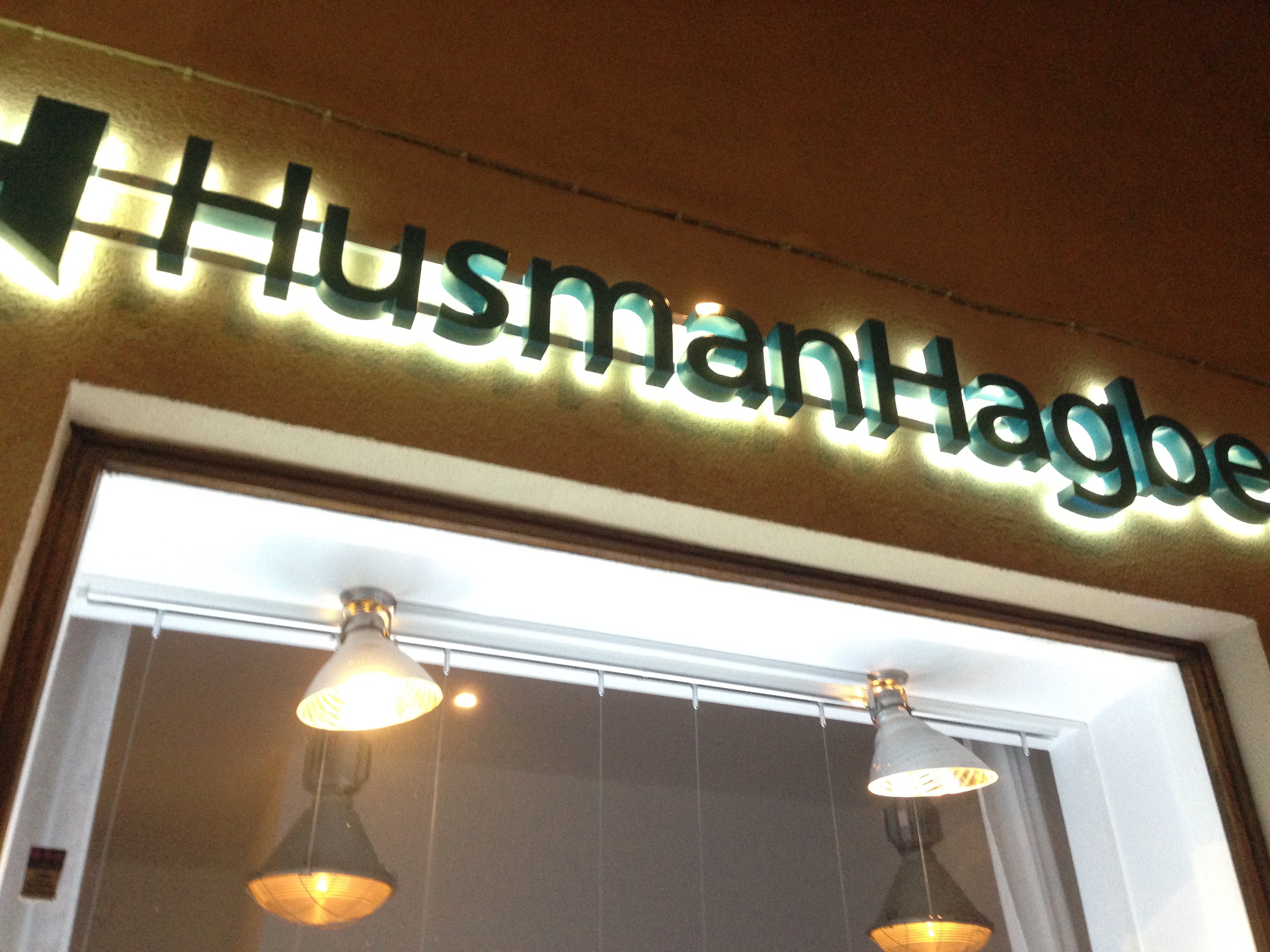 HusmanHagberg – Ljusskyltar
